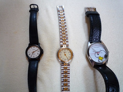 ３つの腕時計